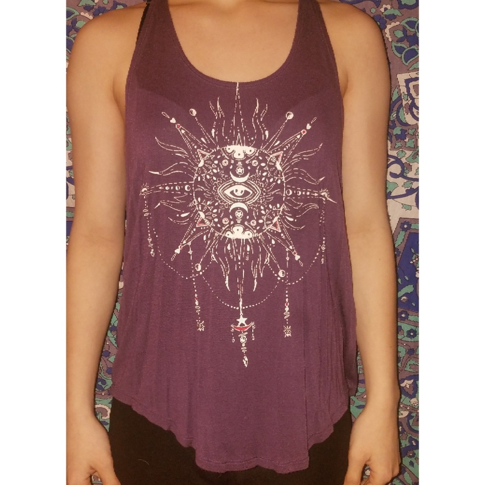 purple tank top